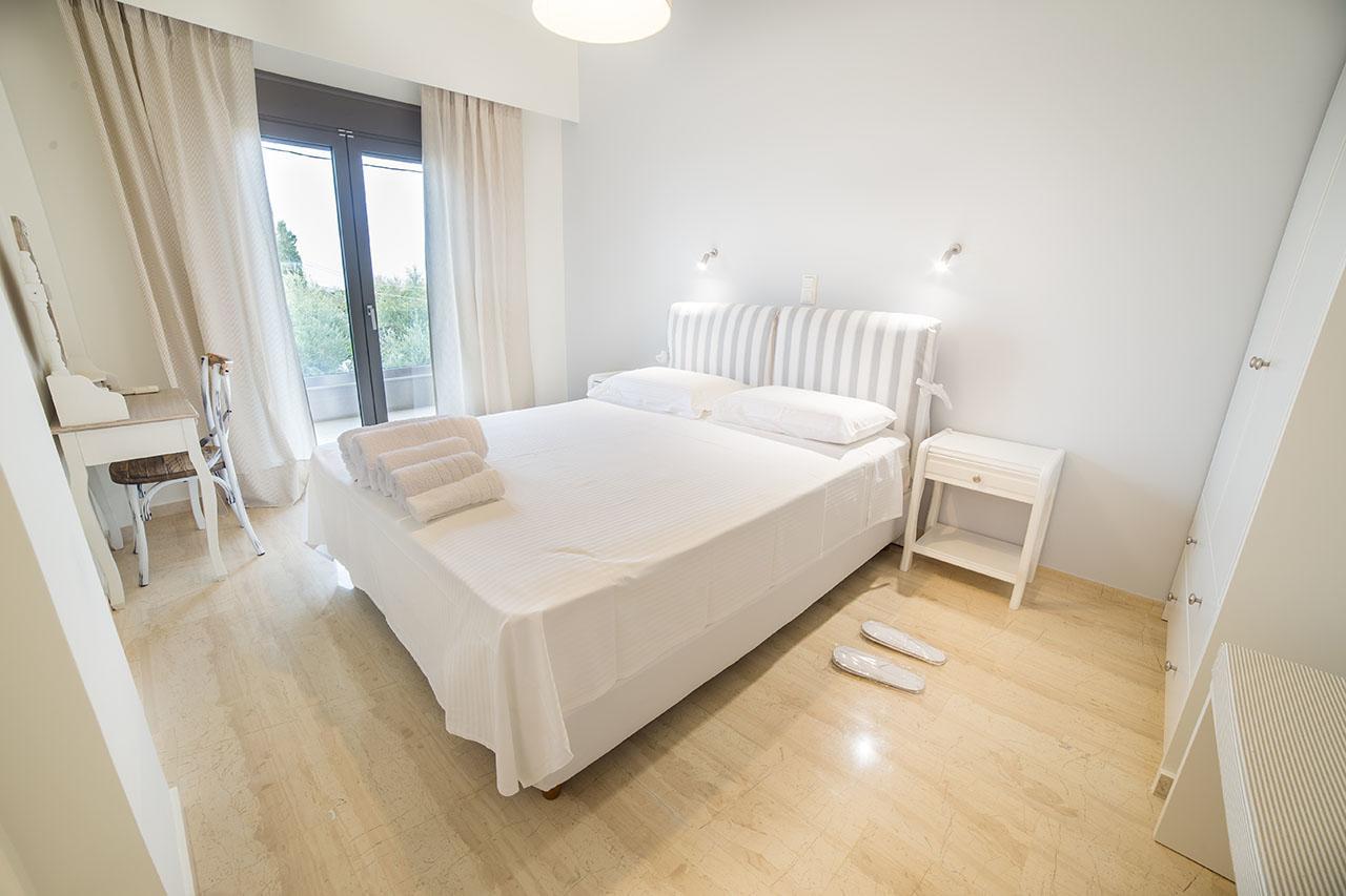 Lena Mare Lejlighedshotel Chrani Eksteriør billede
